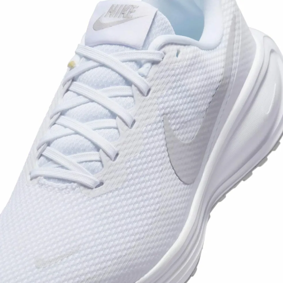 Nike · REVOLUTION 8