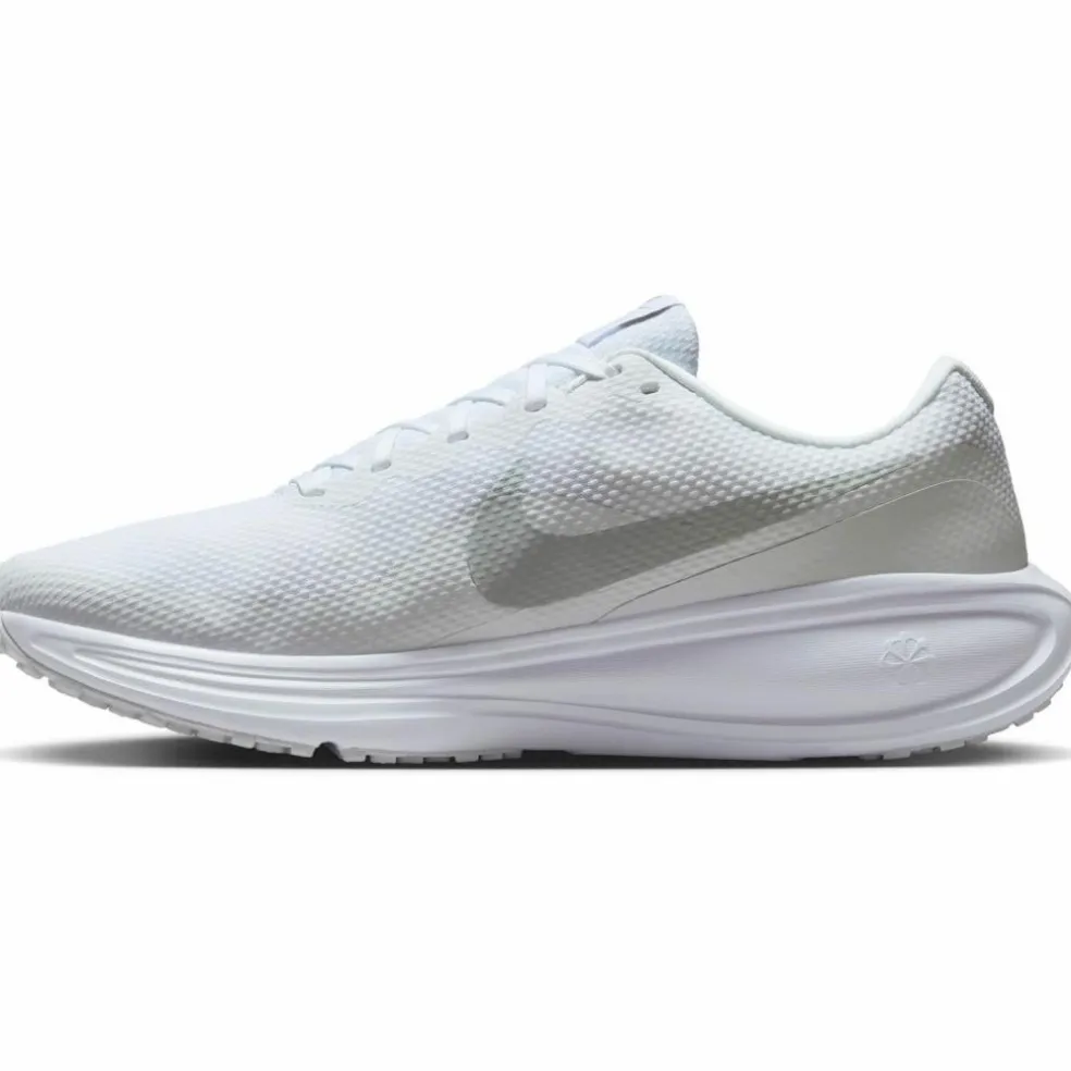 Nike · REVOLUTION 8