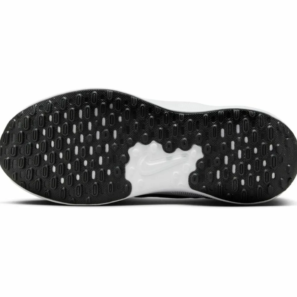Nike · Revolution 7