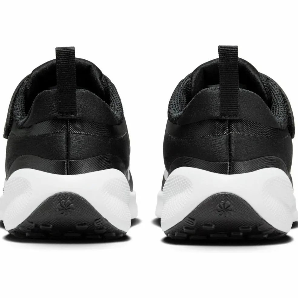 Nike · Revolution 7