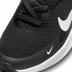 Nike · Revolution 7