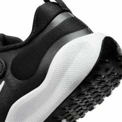 Nike · Revolution 7