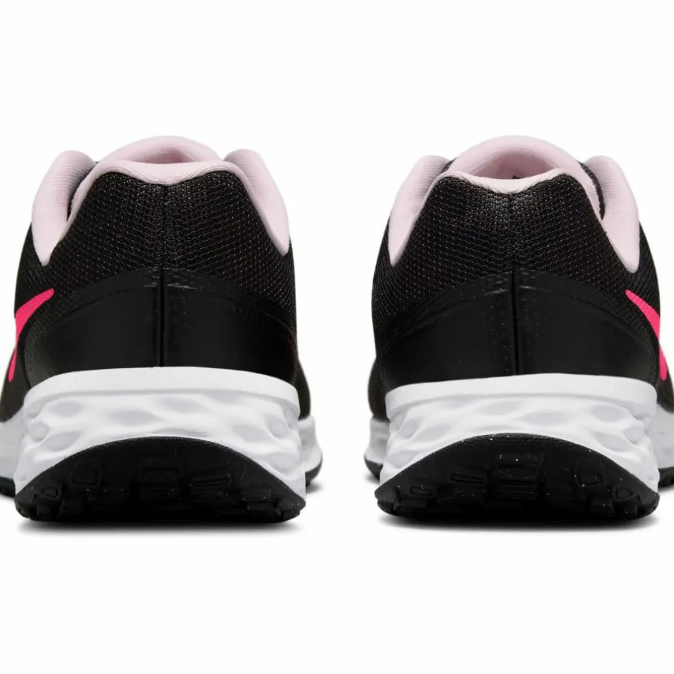 Nike · REVOLUTION 6