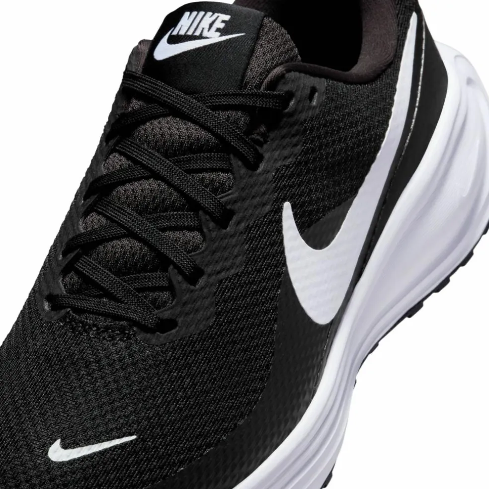 Nike · REVOLUTION 8