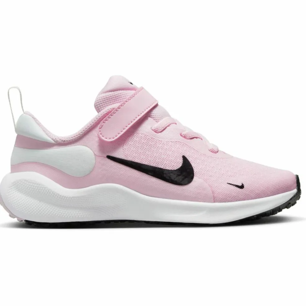 Nike · Revolution 7