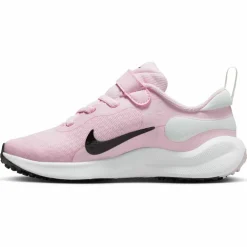 Nike · Revolution 7