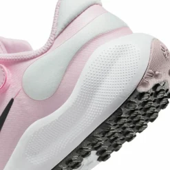 Nike · Revolution 7