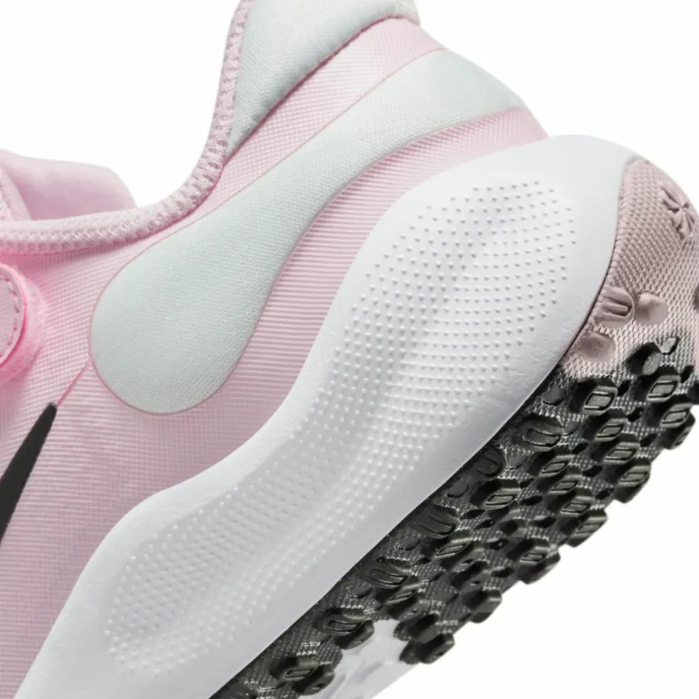 Nike · Revolution 7