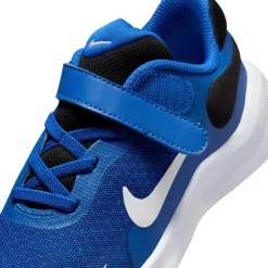 Nike · Revolution 7