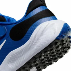 Nike · Revolution 7