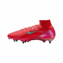 Nike · SG