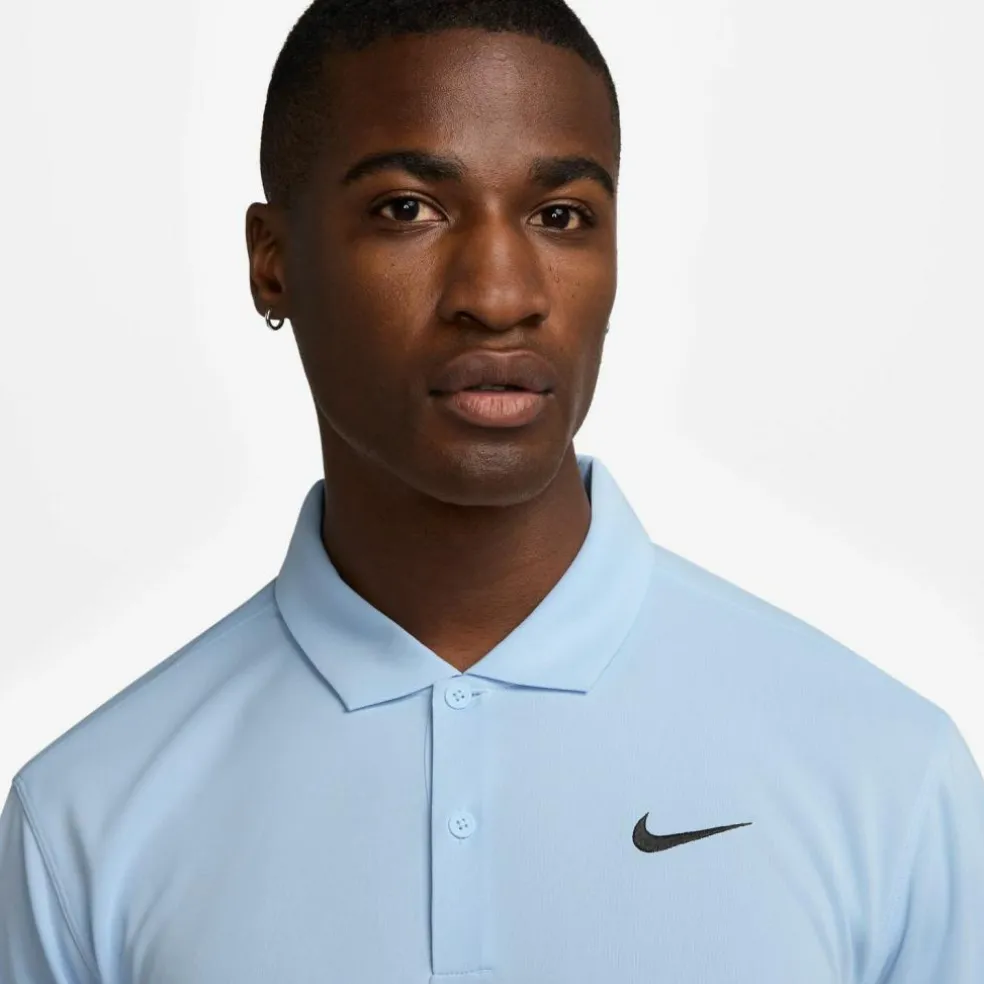Nike · Solid