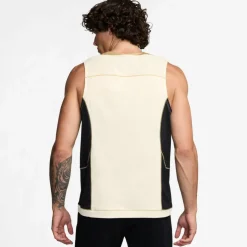 Nike · Strike-