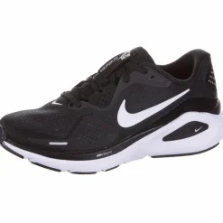 Nike · STRUCTURE 26