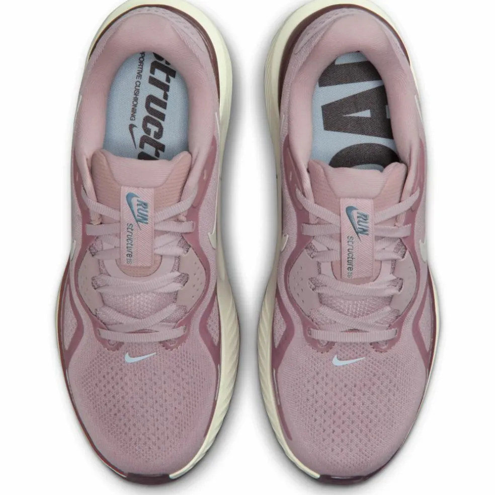 Nike · STRUCTURE 26