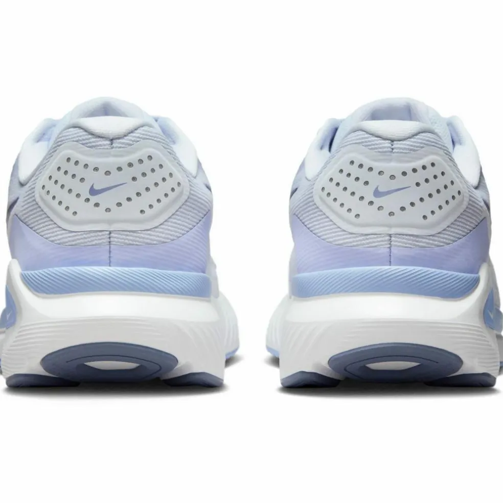 Nike · STRUCTURE 26