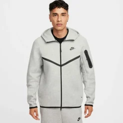 Nike · Tech Fleece