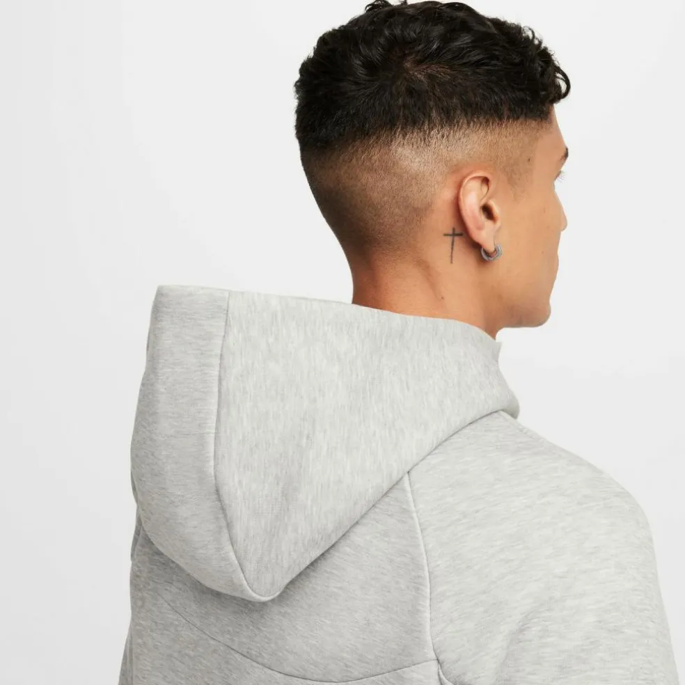 Nike · Tech Fleece