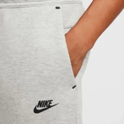 Nike · Tech Fleece