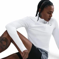 Nike · TEMPO