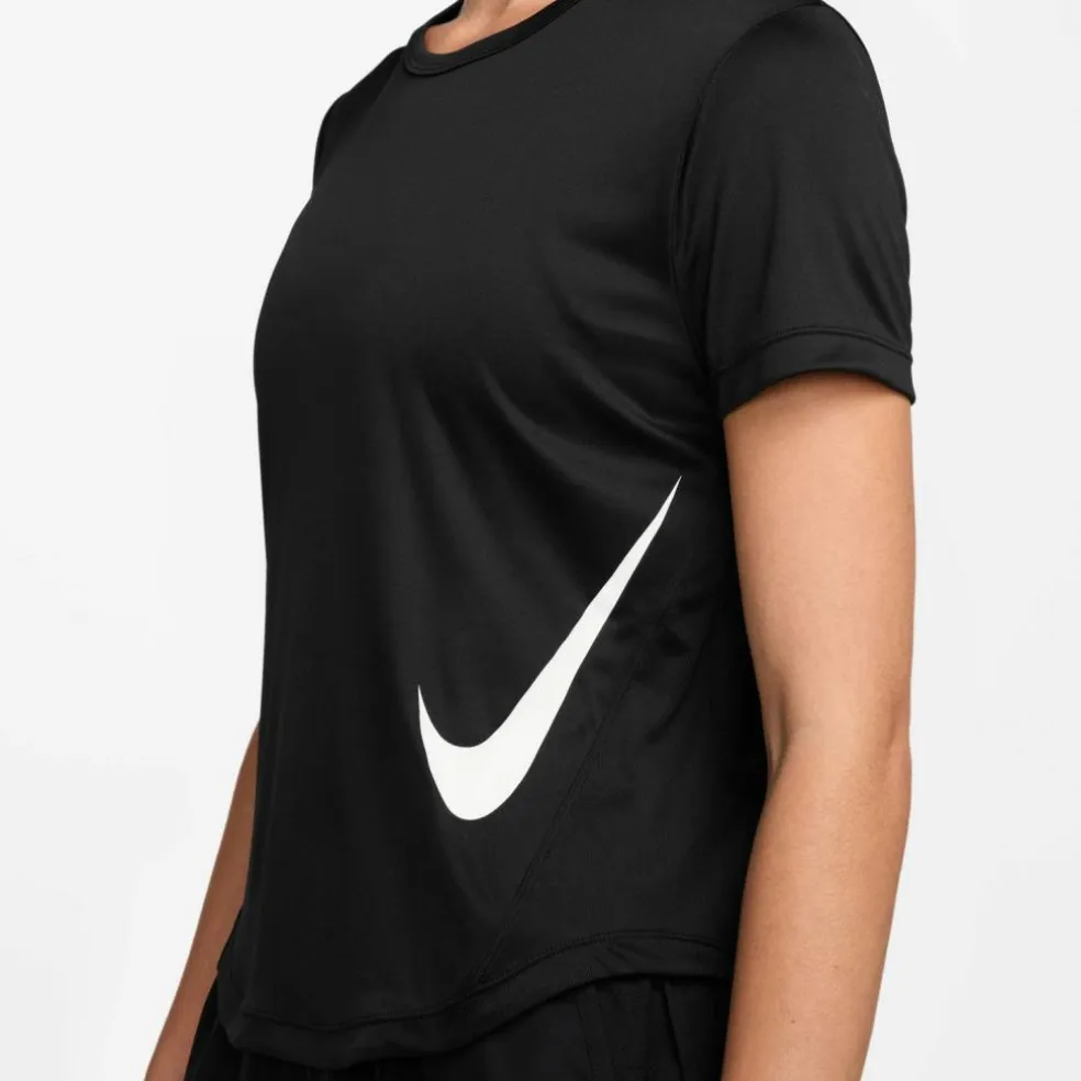 Nike · Tempo Swoosh