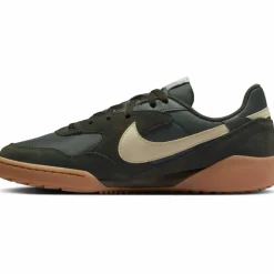 Nike · Terra Manta