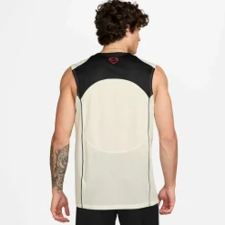 Nike · Total90