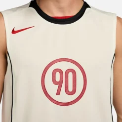 Nike · Total90