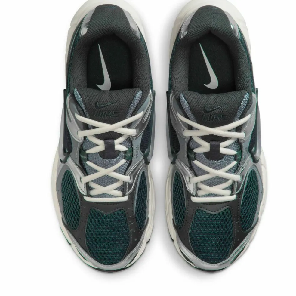 Nike · V5 RNR