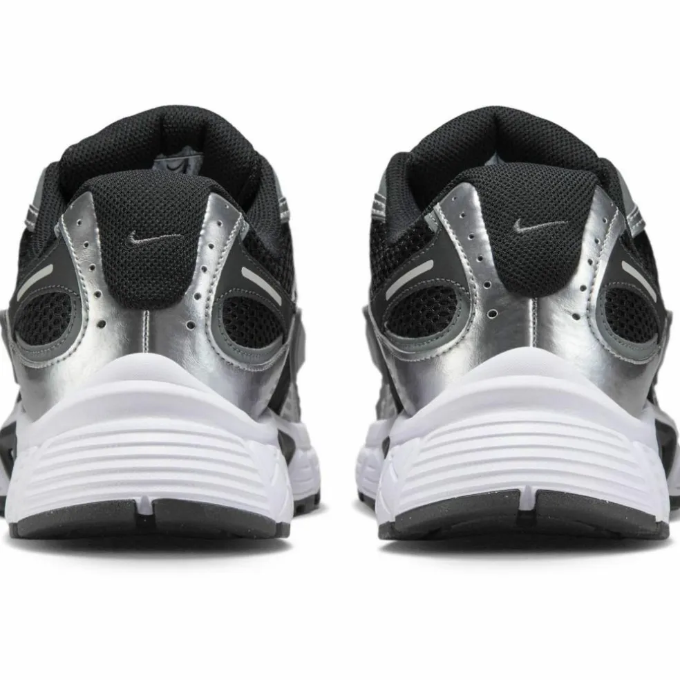 Nike · V5 RNR