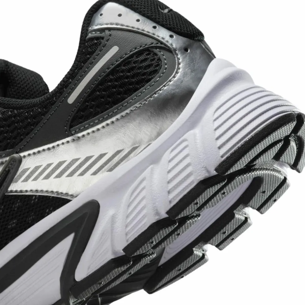 Nike · V5 RNR