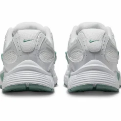 Nike · V5 RNR