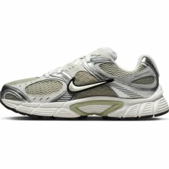 Nike · V5 RNR