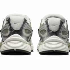 Nike · V5 RNR