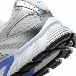 Nike · V5 RNR