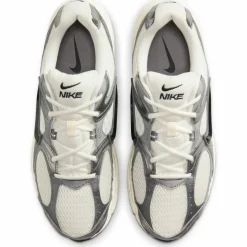 Nike · V5 RNR