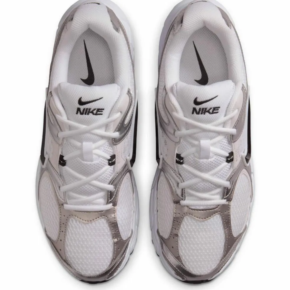 Nike · V5 RNR