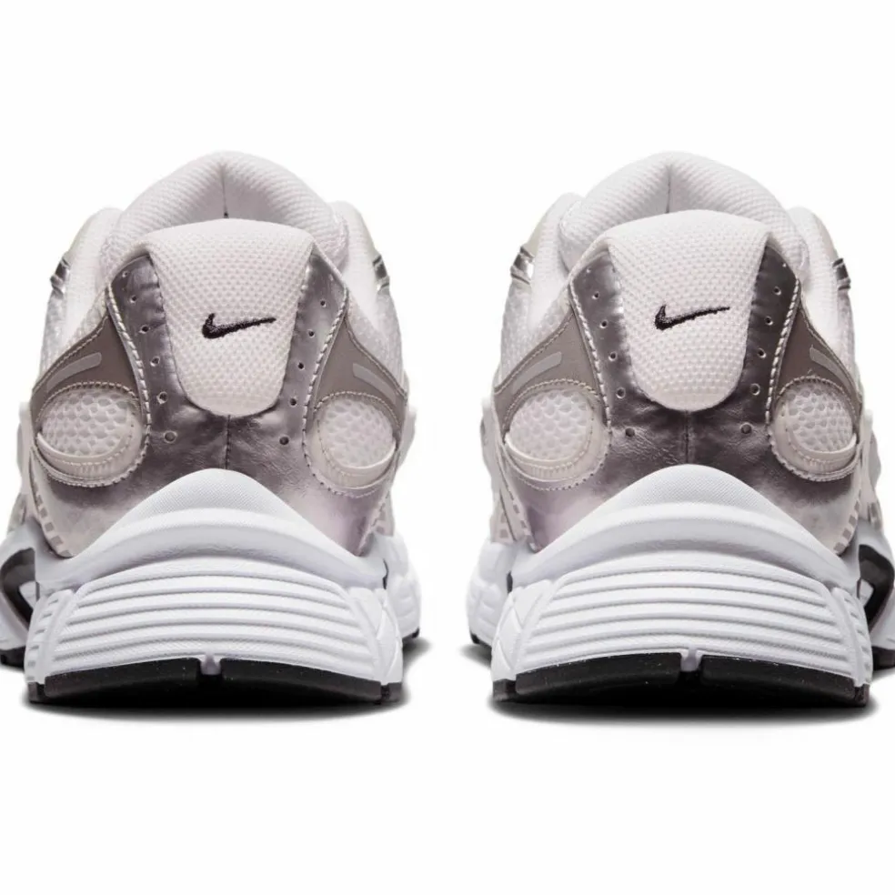 Nike · V5 RNR