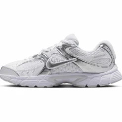 Nike · V5 RNR GS
