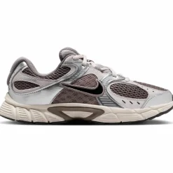 Nike · V5 RNR GS