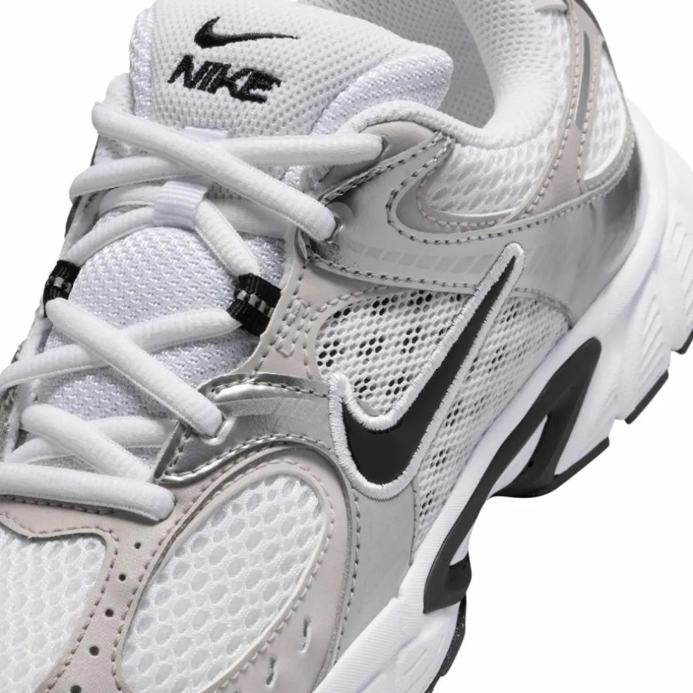 Nike · V5 RNR GS