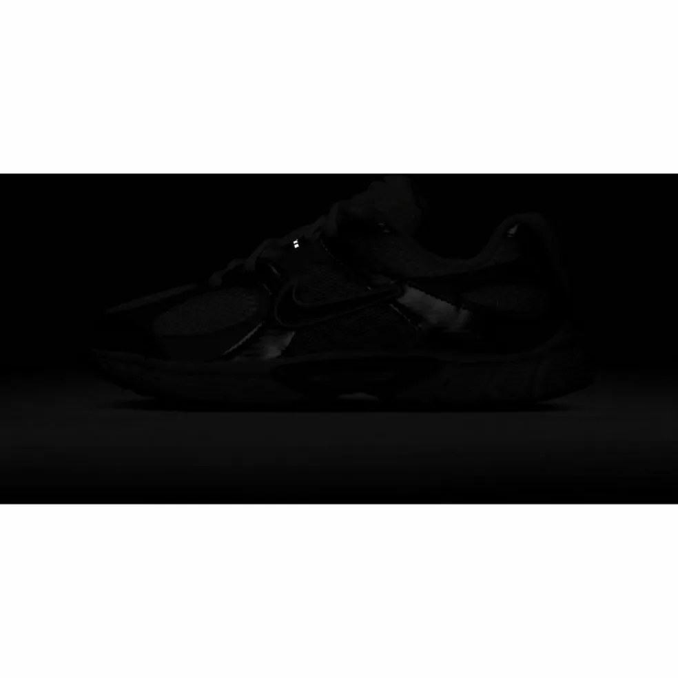 Nike · V5 RNR GS