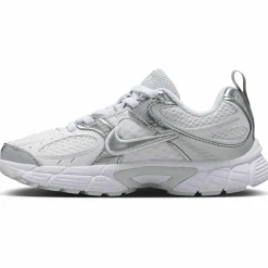 Nike · V5 RNR PS