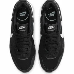 Nike · Venture Runner