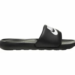 Nike · Victori One