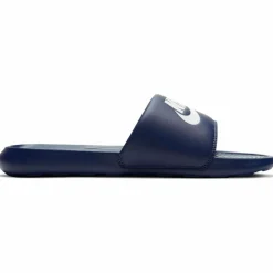 Nike · Victori One