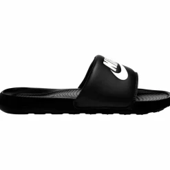Nike · Victori One