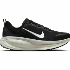 Nike · Vomero 18