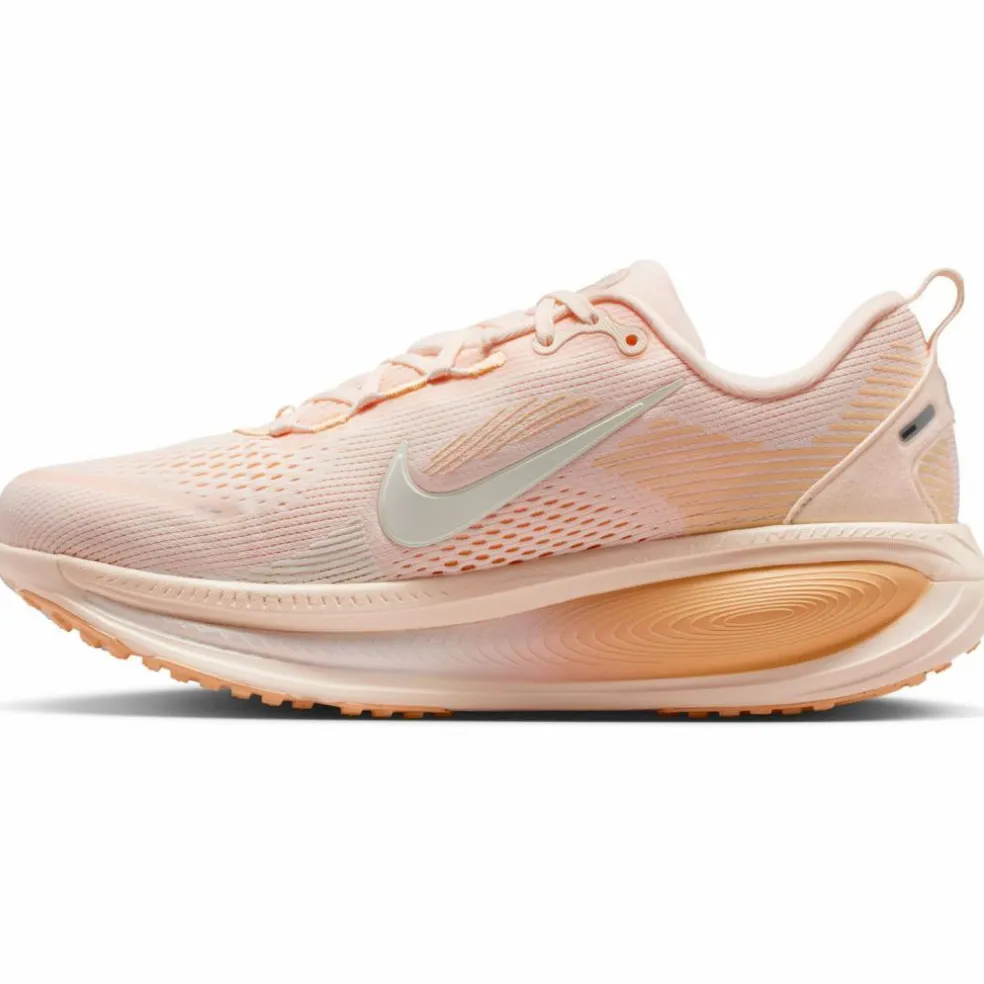 Nike · VOMERO 18