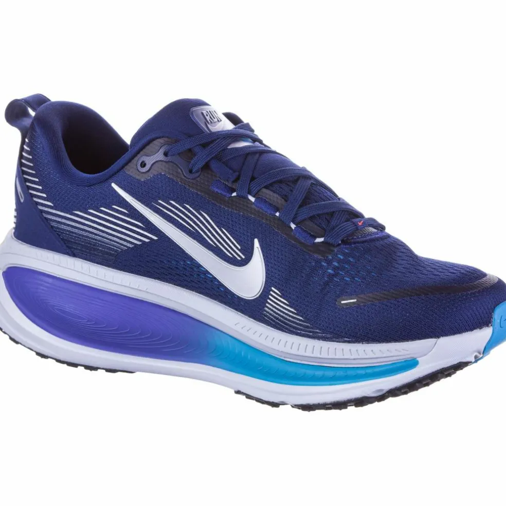 Nike · Vomero 18